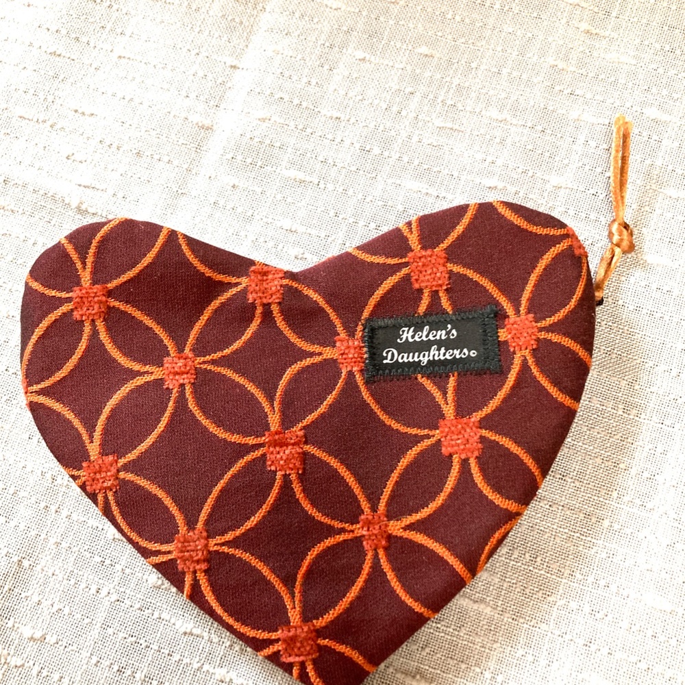 Helen's Daughters Handmade Large Heart Coin Purse - Picture 3 of 8